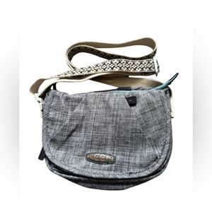 Keen Hybrid Transport Crossbody Bag